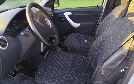 Renault Logan I, 2013 год, 450 000 рублей, 4 фотография