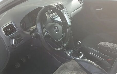 Volkswagen Polo VI (EU Market), 2016 год, 880 000 рублей, 9 фотография