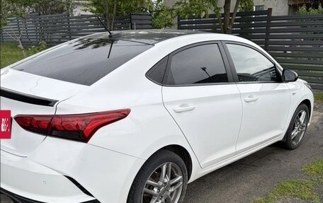 Hyundai Solaris II рестайлинг, 2021 год, 1 790 000 рублей, 3 фотография