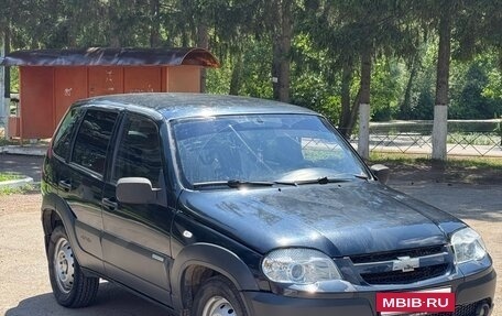 Chevrolet Niva I рестайлинг, 2012 год, 315 000 рублей, 2 фотография
