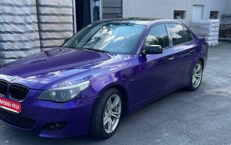 BMW 5 серия, 2004 год, 830 000 рублей, 3 фотография