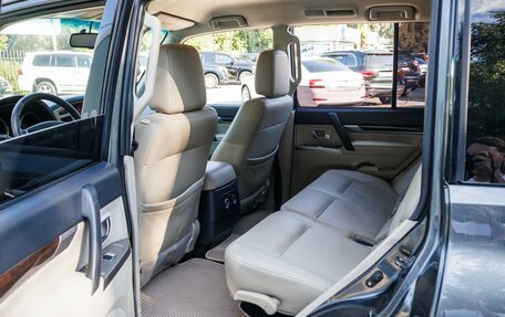 Mitsubishi Pajero IV, 2017 год, 2 849 000 рублей, 14 фотография