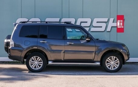 Mitsubishi Pajero IV, 2017 год, 2 849 000 рублей, 5 фотография