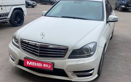 Mercedes-Benz C-Класс, 2012 год, 1 550 000 рублей, 1 фотография