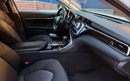 Toyota Camry, 2020 год, 2 700 000 рублей, 7 фотография