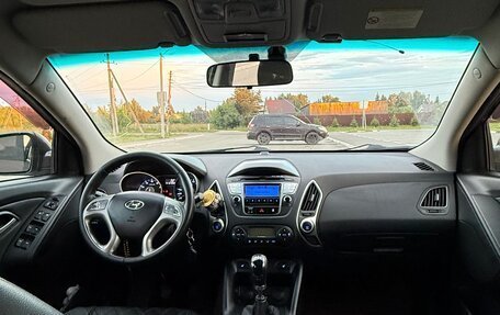 Hyundai ix35 I рестайлинг, 2012 год, 930 000 рублей, 8 фотография