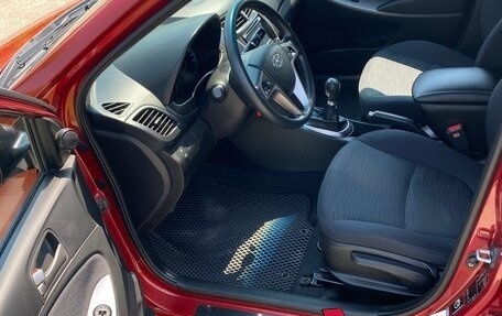 Hyundai Solaris II рестайлинг, 2014 год, 850 000 рублей, 9 фотография