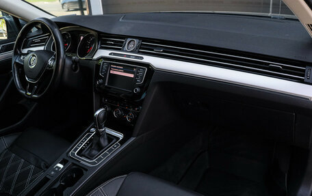 Volkswagen Passat B8 рестайлинг, 2016 год, 1 670 000 рублей, 8 фотография