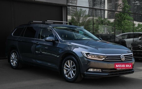 Volkswagen Passat B8 рестайлинг, 2016 год, 1 670 000 рублей, 3 фотография