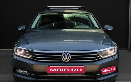 Volkswagen Passat B8 рестайлинг, 2016 год, 1 670 000 рублей, 2 фотография