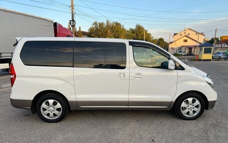 Hyundai Grand Starex Grand Starex I рестайлинг 2, 2014 год, 3 080 000 рублей, 4 фотография