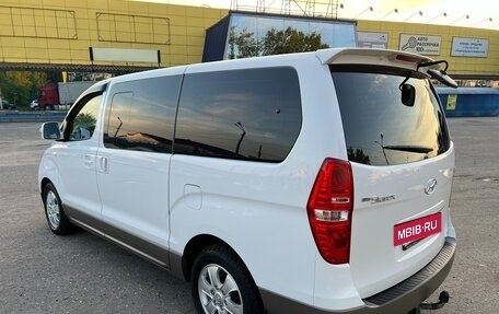 Hyundai Grand Starex Grand Starex I рестайлинг 2, 2014 год, 3 080 000 рублей, 7 фотография