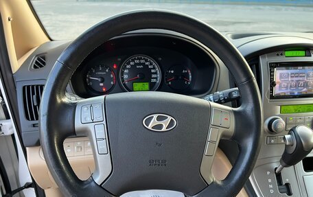 Hyundai Grand Starex Grand Starex I рестайлинг 2, 2014 год, 3 080 000 рублей, 14 фотография