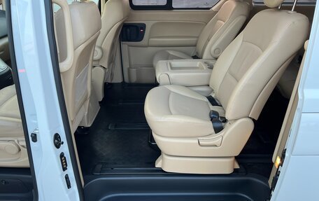 Hyundai Grand Starex Grand Starex I рестайлинг 2, 2014 год, 3 080 000 рублей, 23 фотография