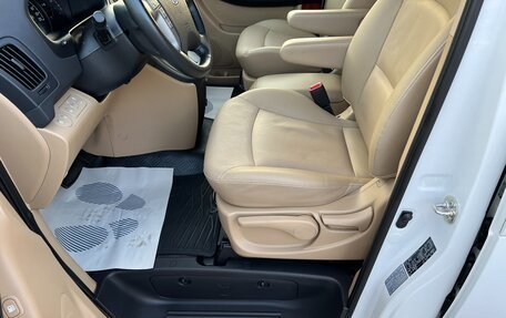 Hyundai Grand Starex Grand Starex I рестайлинг 2, 2014 год, 3 080 000 рублей, 19 фотография