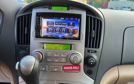 Hyundai Grand Starex Grand Starex I рестайлинг 2, 2014 год, 3 080 000 рублей, 15 фотография