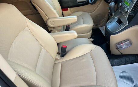 Hyundai Grand Starex Grand Starex I рестайлинг 2, 2014 год, 3 080 000 рублей, 34 фотография