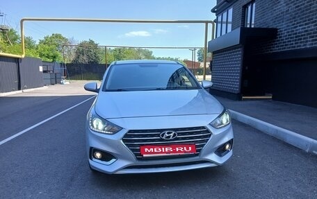 Hyundai Solaris II рестайлинг, 2020 год, 1 550 000 рублей, 1 фотография