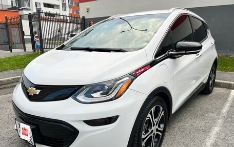 Chevrolet Bolt, 2017 год, 2 100 000 рублей, 1 фотография
