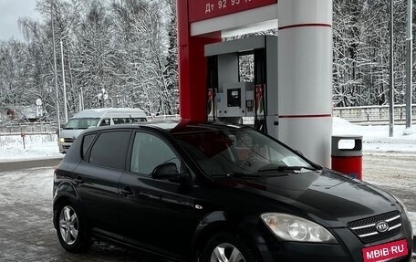 KIA cee'd I рестайлинг, 2008 год, 550 000 рублей, 1 фотография