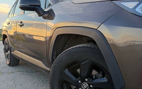 Toyota RAV4, 2021 год, 3 499 000 рублей, 8 фотография