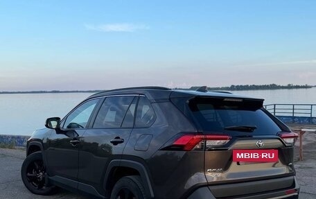 Toyota RAV4, 2021 год, 3 499 000 рублей, 7 фотография