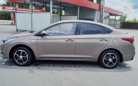 Hyundai Solaris II рестайлинг, 2018 год, 1 150 000 рублей, 5 фотография