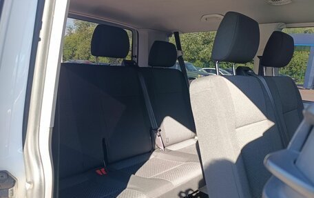 Volkswagen Caravelle T6 рестайлинг, 2017 год, 2 475 000 рублей, 24 фотография