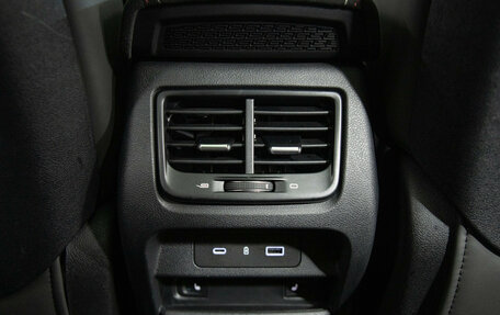 Geely Tugella FY11, 2023 год, 2 890 000 рублей, 19 фотография