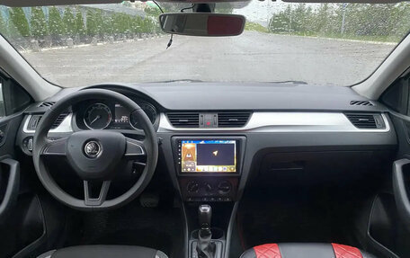 Skoda Rapid I, 2018 год, 1 380 000 рублей, 7 фотография