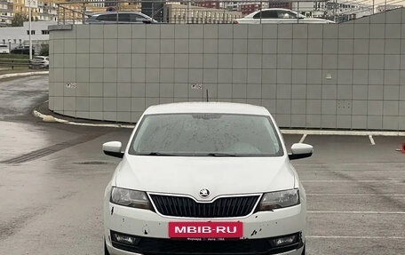 Skoda Rapid I, 2018 год, 1 380 000 рублей, 2 фотография