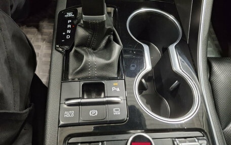 KIA K5, 2021 год, 2 620 000 рублей, 21 фотография