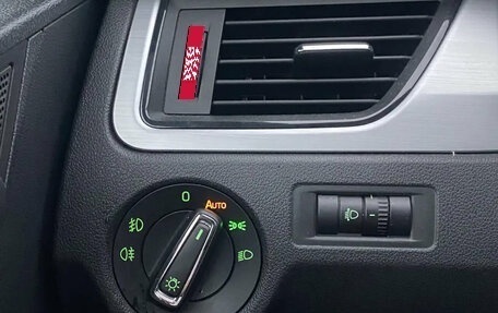Skoda Rapid I, 2018 год, 1 380 000 рублей, 11 фотография