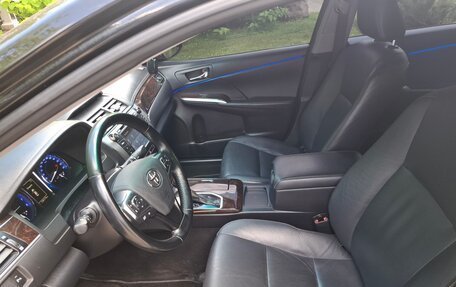 Toyota Camry, 2018 год, 2 250 000 рублей, 8 фотография