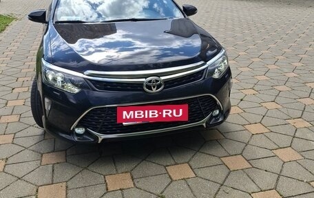Toyota Camry, 2018 год, 2 250 000 рублей, 2 фотография