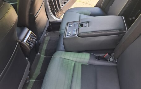 Toyota Camry, 2018 год, 2 250 000 рублей, 10 фотография