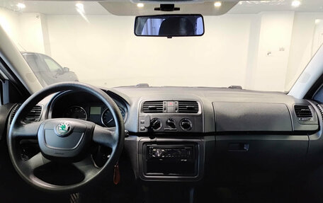 Skoda Fabia II, 2011 год, 735 000 рублей, 17 фотография