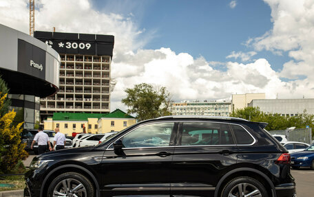 Volkswagen Tiguan II, 2021 год, 3 828 000 рублей, 7 фотография