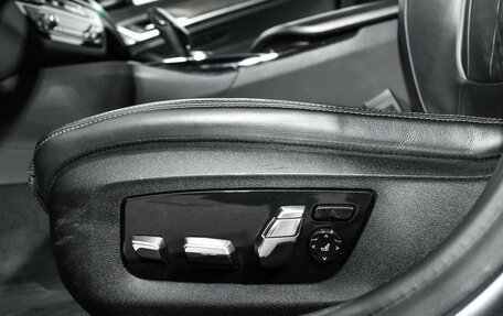 BMW 5 серия, 2019 год, 3 800 000 рублей, 12 фотография