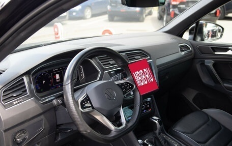 Volkswagen Tiguan II, 2021 год, 3 828 000 рублей, 12 фотография
