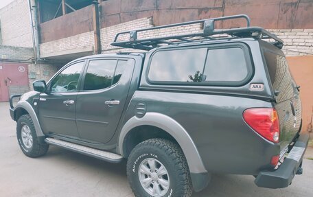 Mitsubishi L200 IV рестайлинг, 2012 год, 2 650 000 рублей, 6 фотография