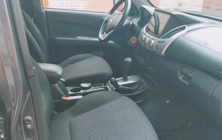 Mitsubishi L200 IV рестайлинг, 2012 год, 2 650 000 рублей, 9 фотография
