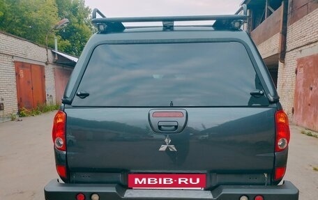 Mitsubishi L200 IV рестайлинг, 2012 год, 2 650 000 рублей, 5 фотография