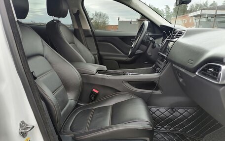 Jaguar F-Pace, 2018 год, 2 190 000 рублей, 7 фотография