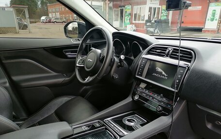Jaguar F-Pace, 2018 год, 2 190 000 рублей, 6 фотография