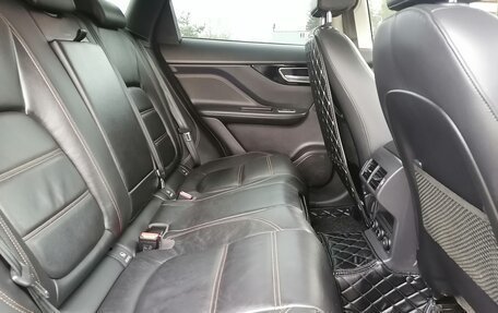 Jaguar F-Pace, 2018 год, 2 190 000 рублей, 14 фотография