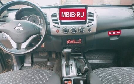 Mitsubishi L200 IV рестайлинг, 2012 год, 2 650 000 рублей, 8 фотография
