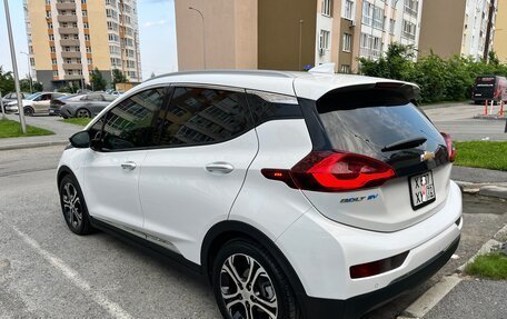 Chevrolet Bolt, 2017 год, 2 100 000 рублей, 4 фотография