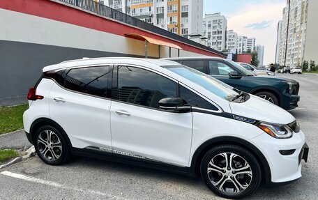 Chevrolet Bolt, 2017 год, 2 100 000 рублей, 7 фотография