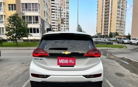 Chevrolet Bolt, 2017 год, 2 100 000 рублей, 5 фотография